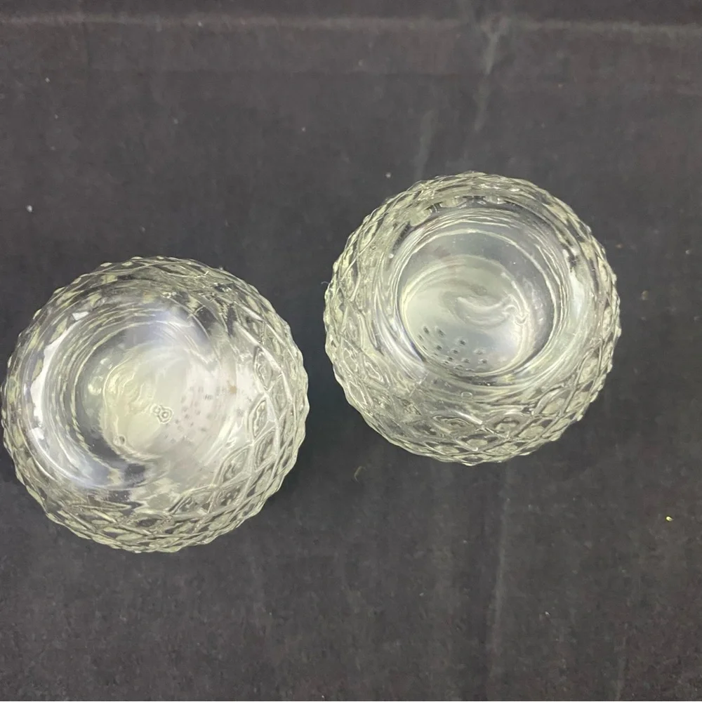 Elegant Silver Salt and Pepper Shaker Set